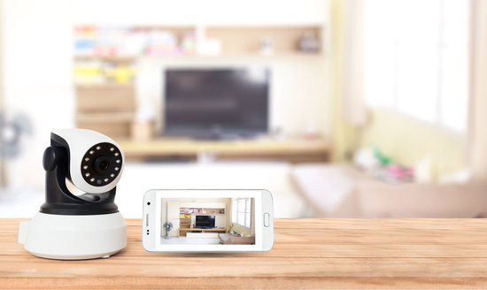 Videokameras lassen sich per Smart Phone und Laptop im Innenbereich steuern.