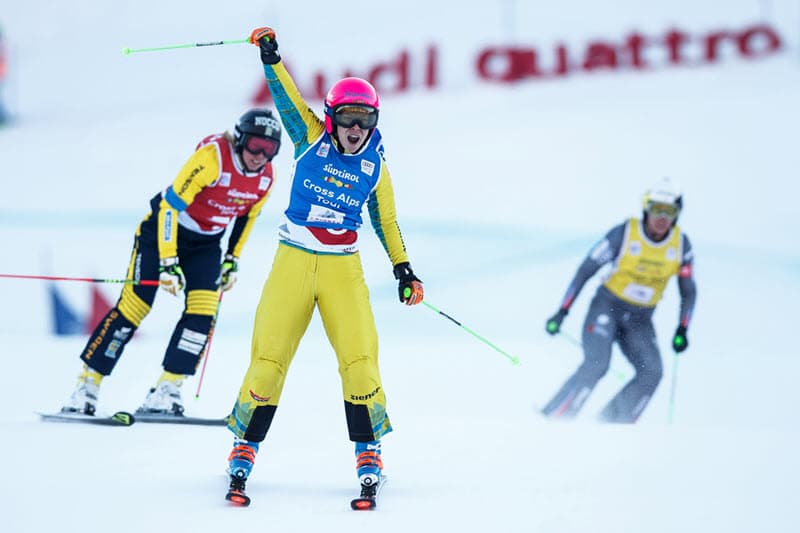 Die erfolgreiche Skicross-Fahrerin Heidi Zacher am Ziel | © GEPA pictures/ Daniel Goetzhaber