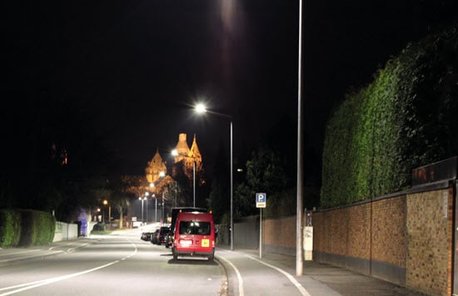 VARIO-Leuchten der Serie FILOS zur Straßenbeleuchtung | © SCHUCH