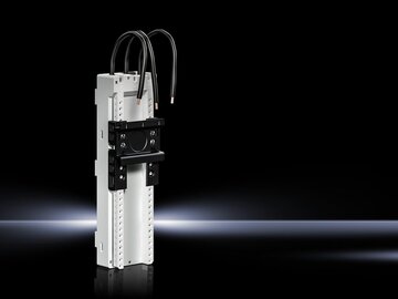 Geräteadapter COMFORT aus dem System RiLine Compact von Rittal | © Rittal
